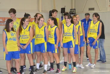 jugadoras del equipo junior del denia basquet