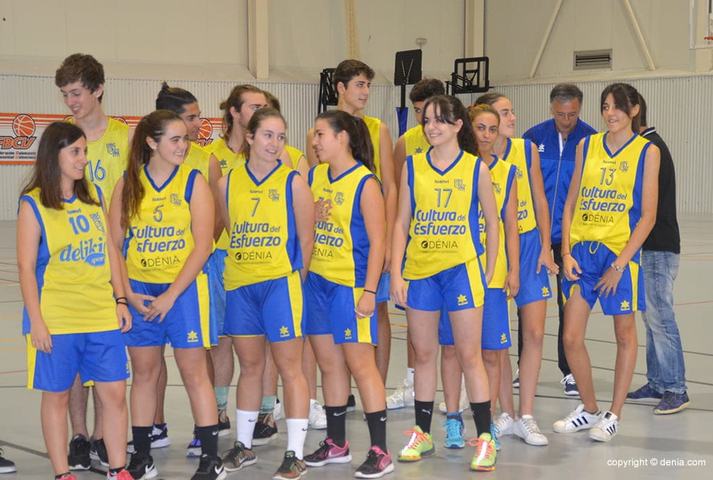 Triunfos para los equipos juniors del Dénia Básquet 1 jugadoras del equipo junior del denia basquet