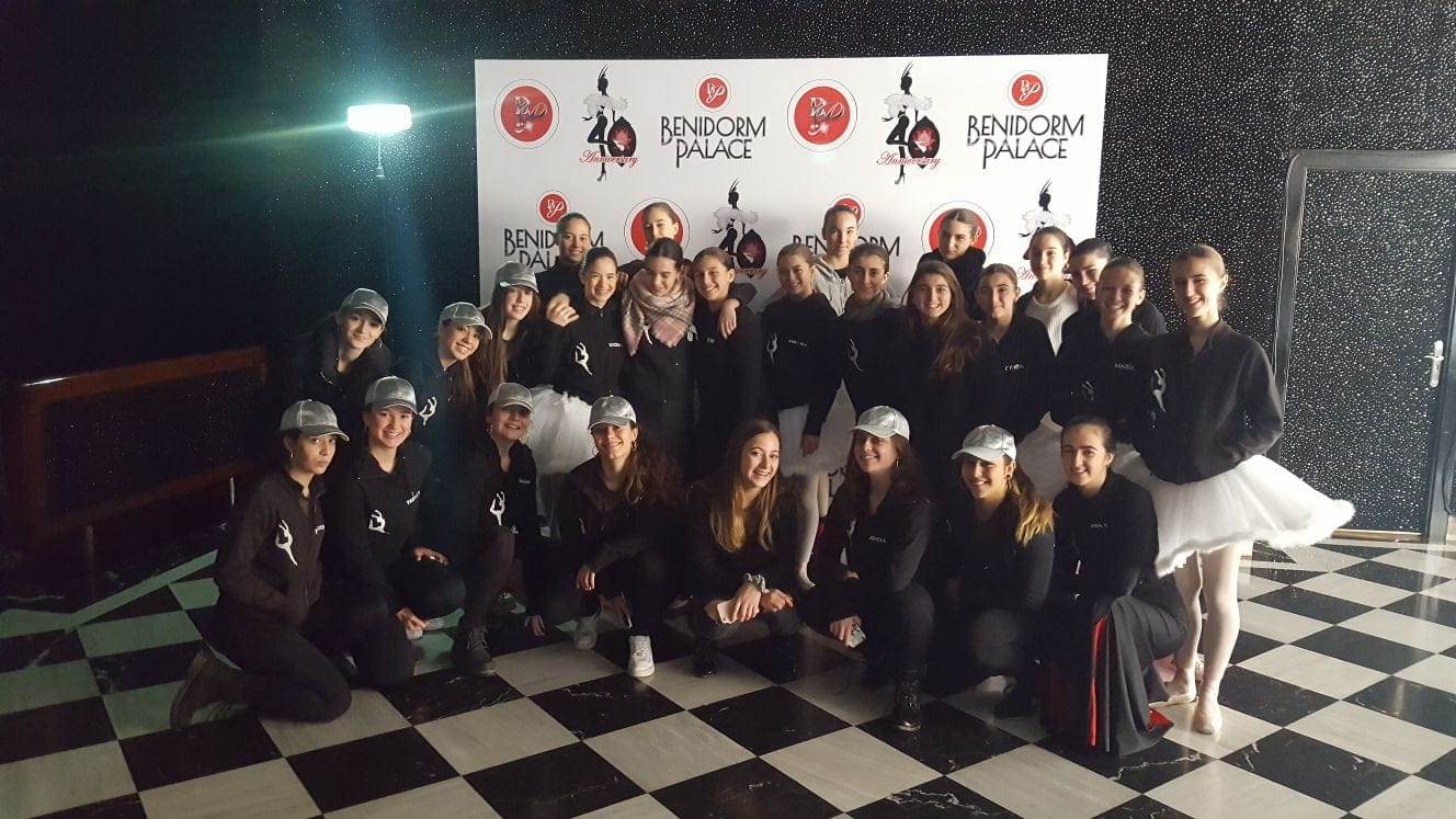 Babylon Escuela de Danza participa en la celebración del talento de la costa en un espectáculo en Benidorm Palace 2 la escuela de danza babylon en benidorm palace
