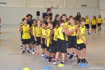 Niños benjamines de la Escuela Municipal