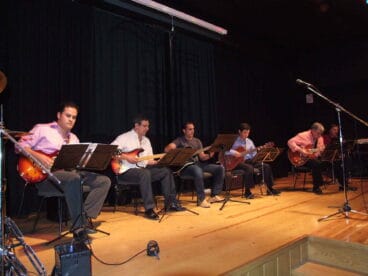 nova companyia de guitarres de denia