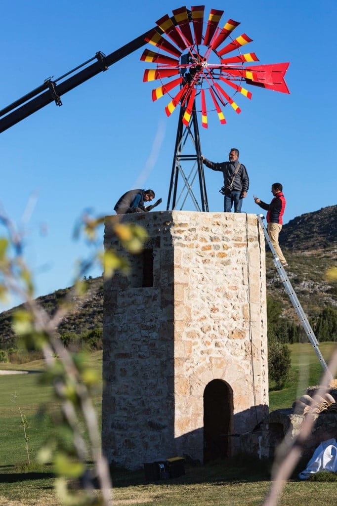 trabajos de restauracion del molino de la sella golf