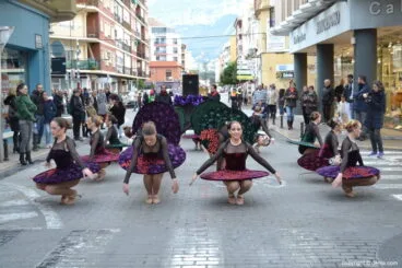 Visita de Papá Noel a Dénia – Bailarinas