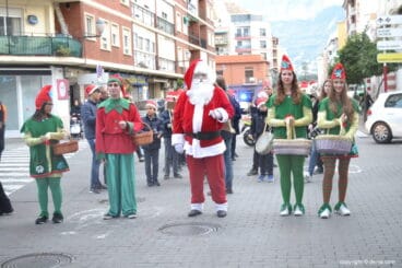 Visita de Papá Noel a Dénia – Papá Noel y los elfos