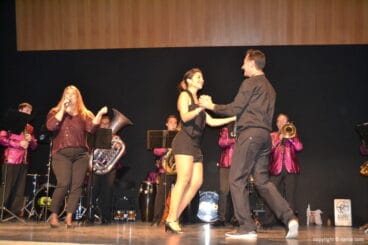 Concierto solidario Cachorras Band a favor de Matria – Eva y los bailarines