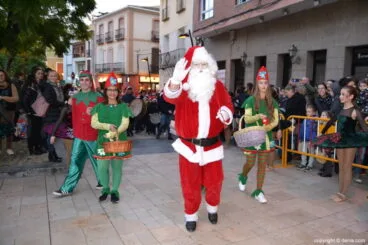 Visita de Papá Noel a Dénia – Papá Noel y los elfos
