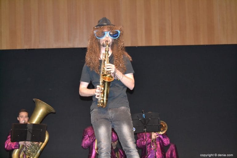 Concierto solidario Cachorras Band a favor de Matria - Solo de saxo