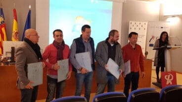 Aehtma entrega los distintivos a los restaurantes