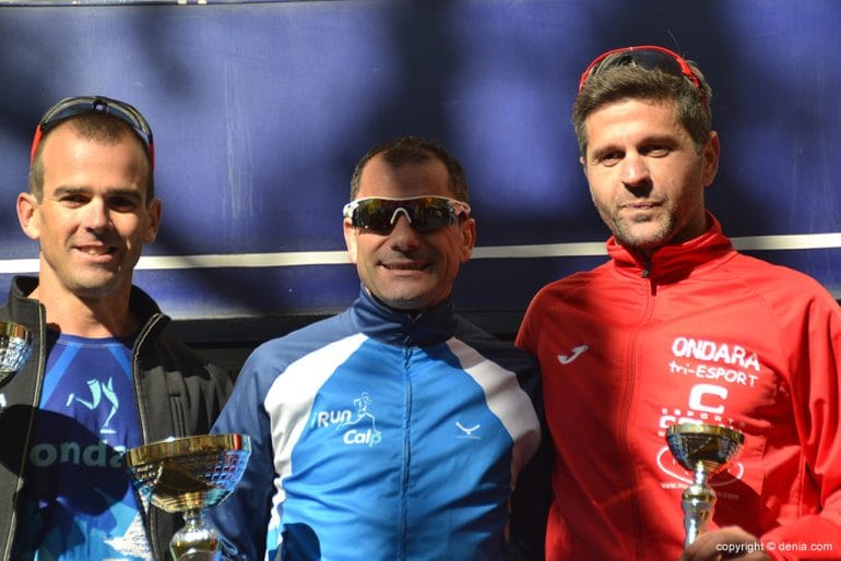 Aitor Cabezas con Sergi Torres y Sergi Soler