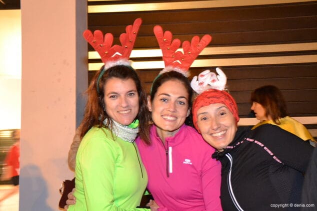 atletas dianenses con los cuernos de arce