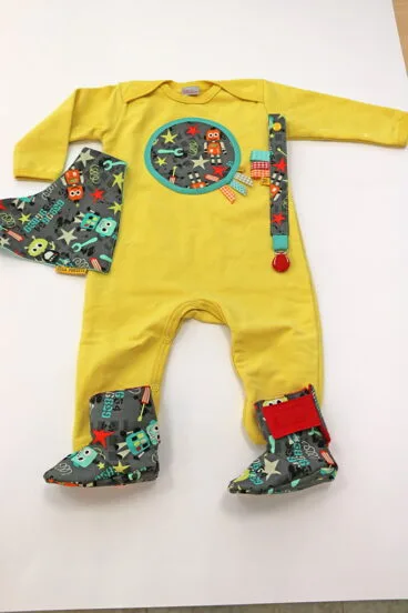 Conjunto amarillo La Punxeta