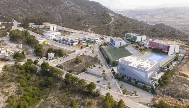 moderne Einrichtungen zum Lernen und Wachsen