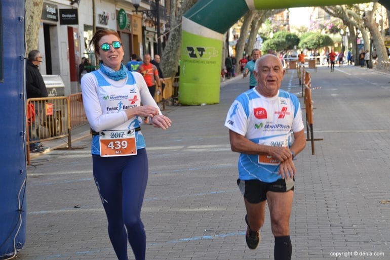 Juan Llorca y Araceli Chornet en meta