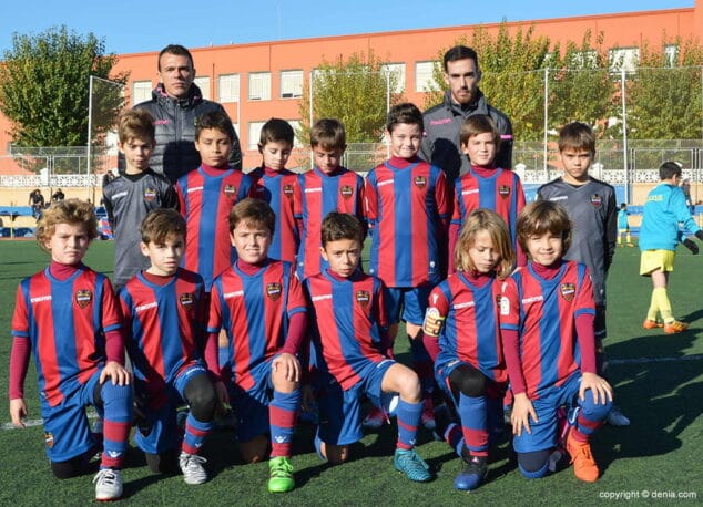 El Elche CF en Benjamín y el Villarreal CF en Alevín ganadores del 'XVIII Torneo Ciudad de Dénia' de fútbol 8 19 levante benjamin