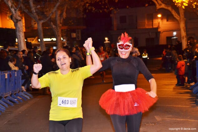 vega y reme entrando en meta