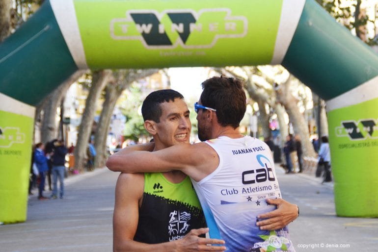 Younes y Fernández en meta