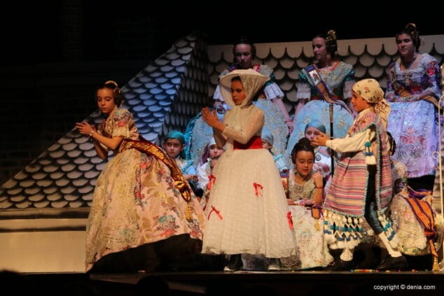 35 presentacion infantil campaments 2018 baile final