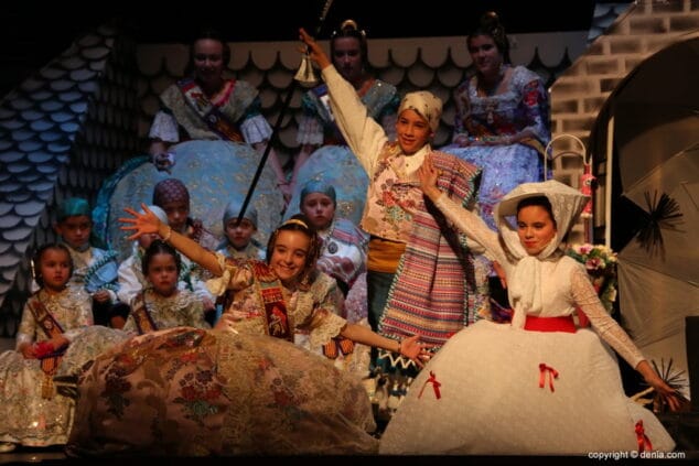 36 presentacion infantil campaments 2018 baile final