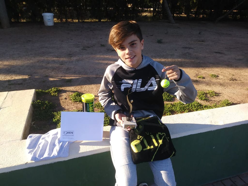 adria martin tenista del ct denia