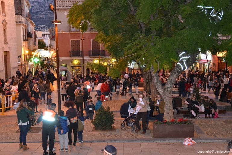 Ambiente en la plaza de la Constitución