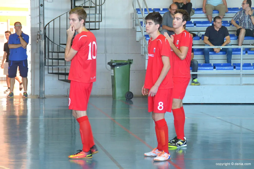 Remontada importante del Paidos Fernandez Luna ante el Petrer FS (5-2) 1 chavales del paidos juvenil