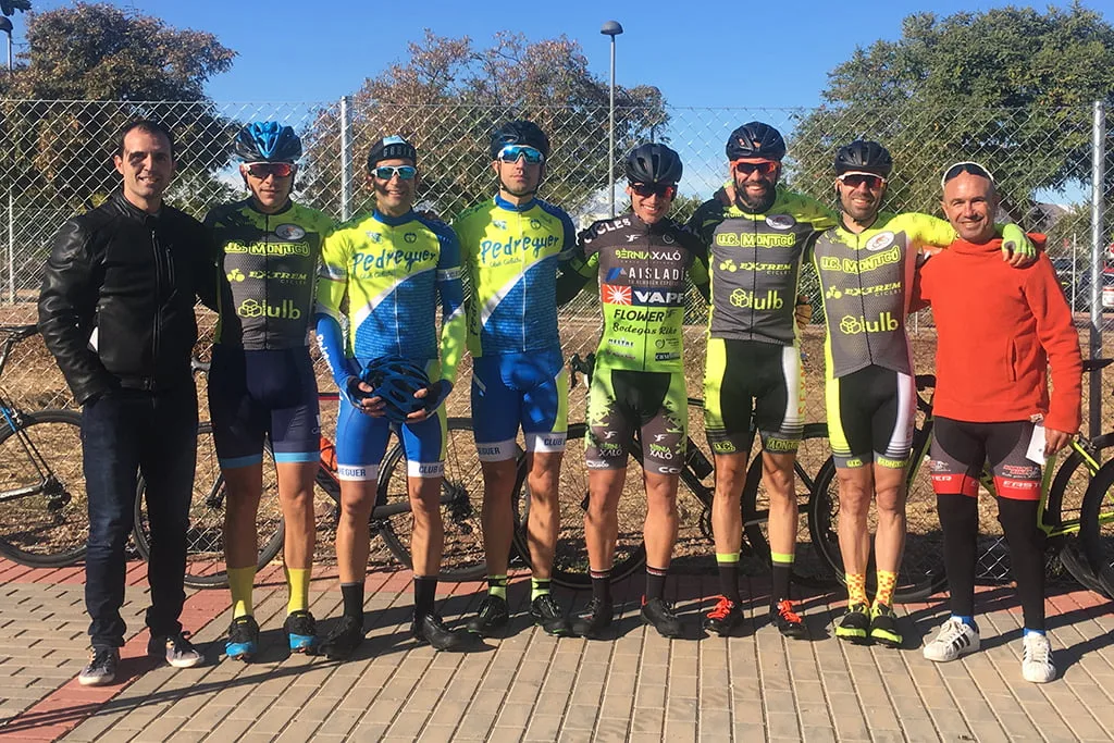 Buen papel de los ciclistas del Multiesport-UCMontgó en Canet de Berenguer 1 componentes del multiesport ucmontgo