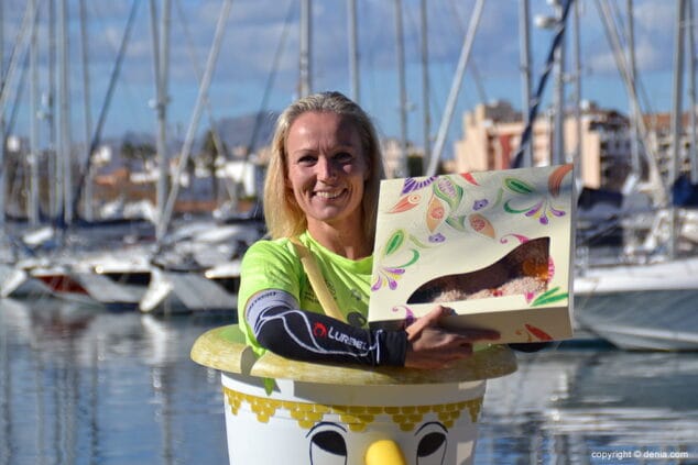 con el roscon al mejor disfraz