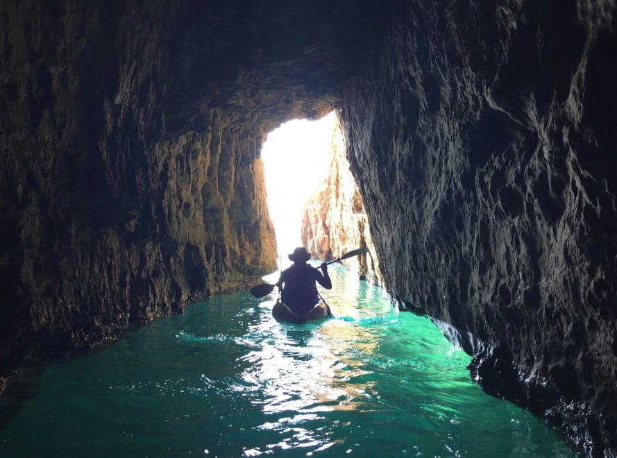 cova tallada aventura pata negra