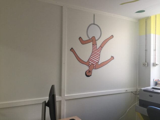 decoracion circense en el hospital de la marina baixa