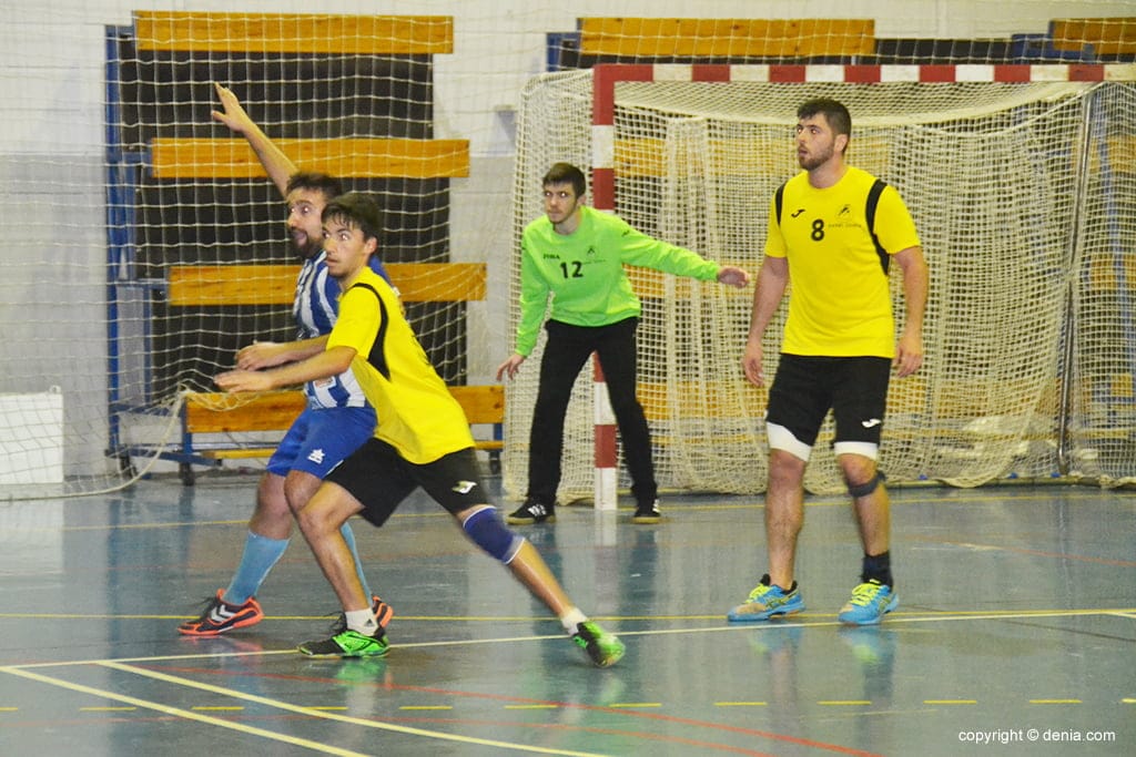 defensa del garbi denia al pivot del san joan