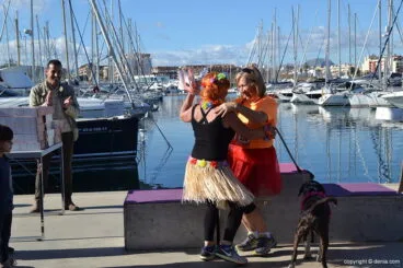 Las Hawaianas bailando tras llevarse el roscón