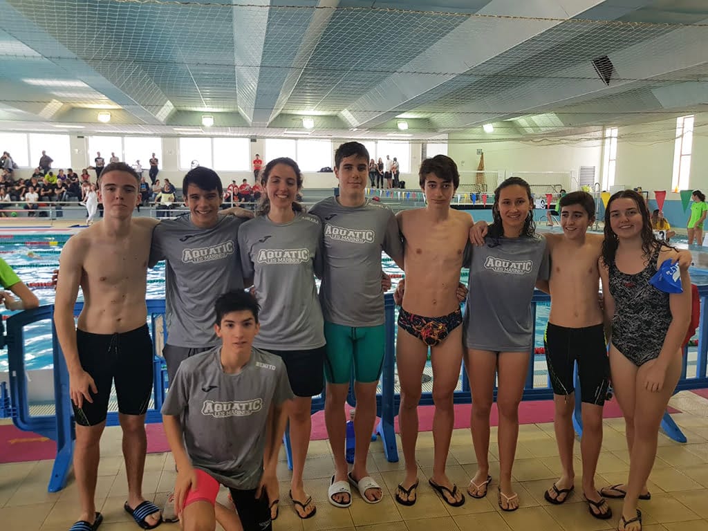 miguel ordonez con sus companeros de club