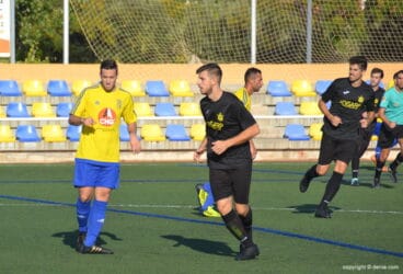 molina jugando ante la ud portuarios