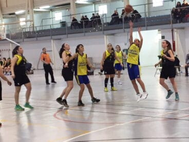partido del senior femenino ante el cb tavernes