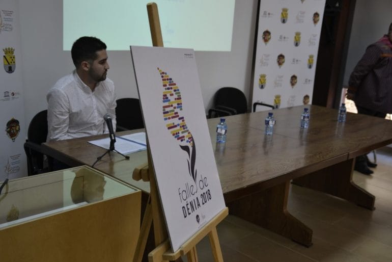 Valentín Alcalá presenta la imagen de las fallas de Dénia 2018