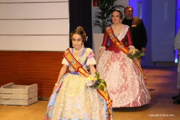 Gala fallera infantil – Entrada de Carla y Melani