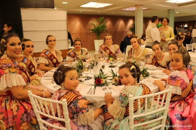 Las fallas de Dénia homenajean a Jaume Bertomeu como Fallero Ejemplar de 2018 8 06 sopar de gala denia 2018 cortes de honor