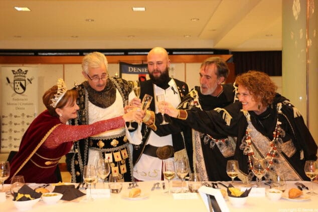 09 cena mig any denia 2018 brindis