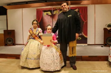 Gala fallera infantil – Carla Vinaroz entrega las recompensas