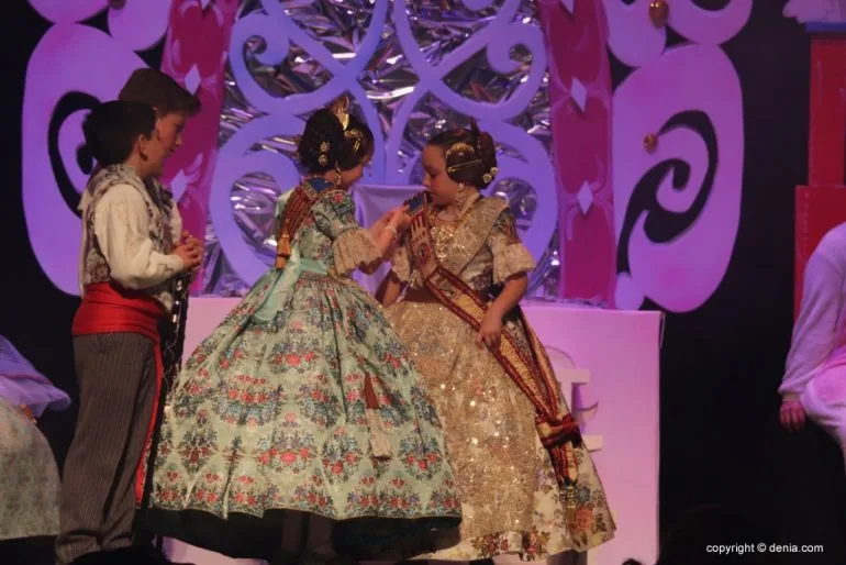 Presentación infantil falla Oeste 2018 - Imposición de banda