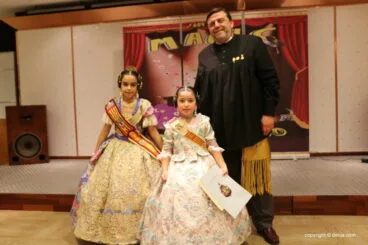 Gala fallera infantil – Carla Vinaroz entrega las recompensas