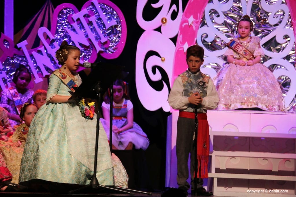 Celia Llorens es proclamada fallera mayor infantil del Oeste entre juguetes y sueños que se hacen realidad 3 26 presentacion infantil falla oeste 2018 exaltacion de celia