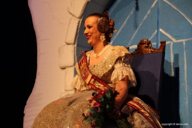 Rosa Pastor es proclamada como la "Dancing Queen" de la Falla Oeste 32 27 presentacion oeste 2018 fallera mayor