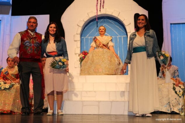 Rosa Pastor es proclamada como la "Dancing Queen" de la Falla Oeste 40 36 presentacion oeste 2018 presentadoras