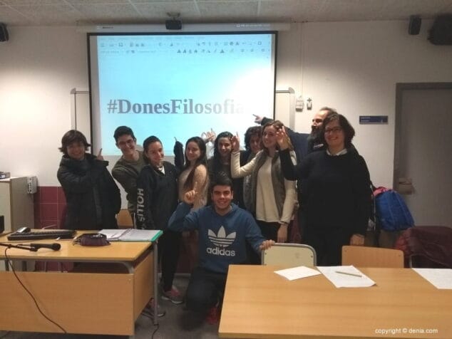 alumnos del ies numero 3 hablaran de mujeres y filosofia
