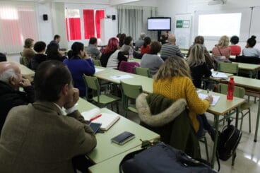 asistentes al curso sobre psicologia impartido por la uned