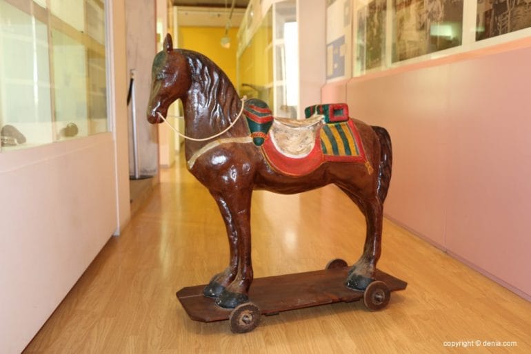 Caballo donado por la familia Bas Perelló