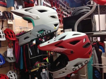 Cascos Giro Cicles Extrem