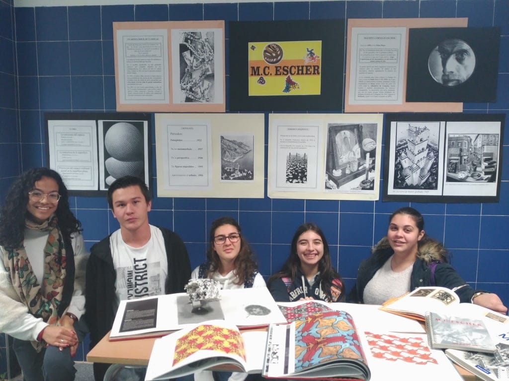 El IES Número 3 de Dénia acoge una exposición de la obra de MC Escher 2 exposicion de mc escher en el ies numero 3 de denia