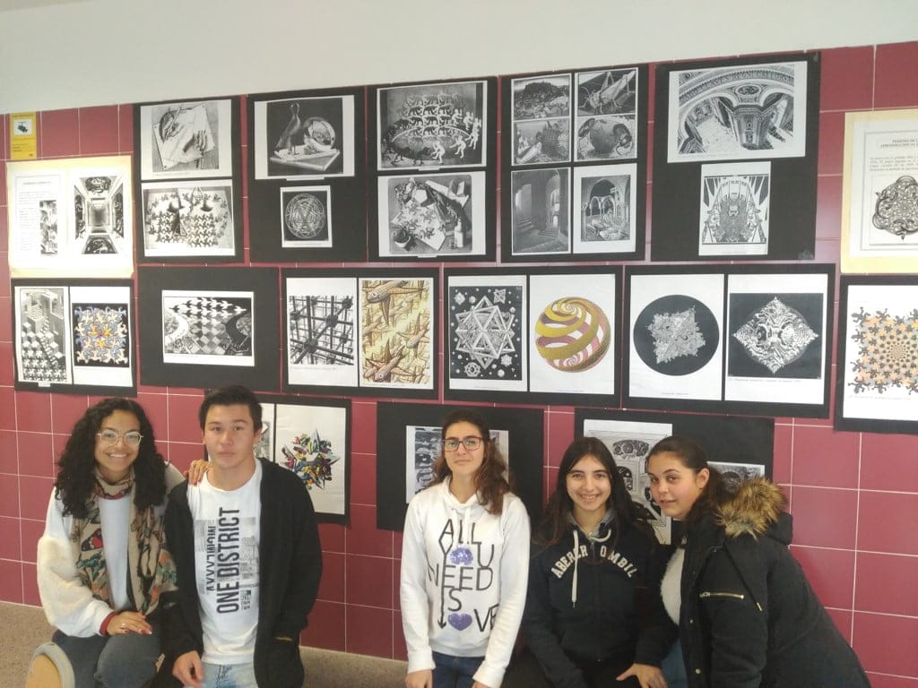El IES Número 3 de Dénia acoge una exposición de la obra de MC Escher 1 exposicion de mc escher en el ies numero 3